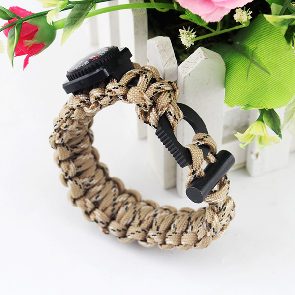 Multi-fuction paracord bracelet